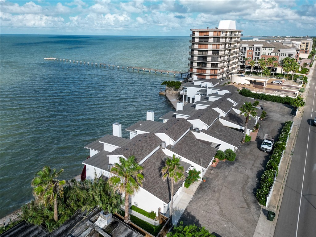 4454 Ocean Dr 4 Property Photo 4