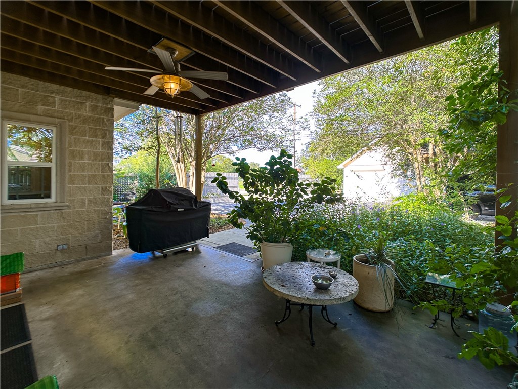 460 Del Mar Blvd Property Photo 8