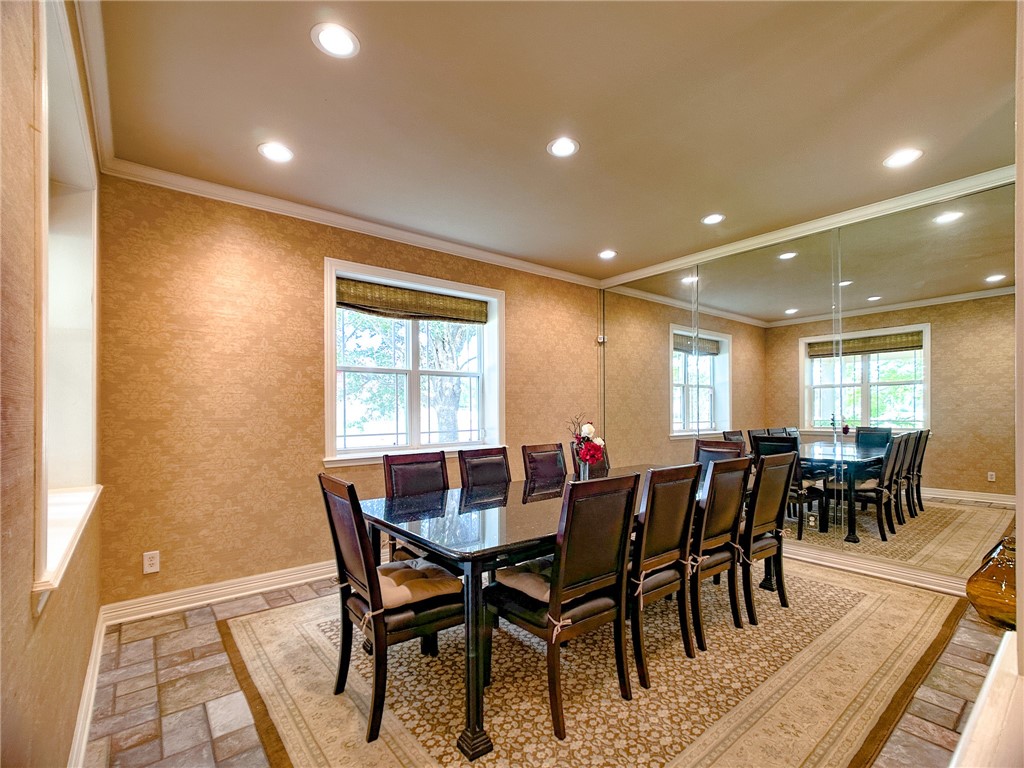 460 Del Mar Blvd Property Photo 10
