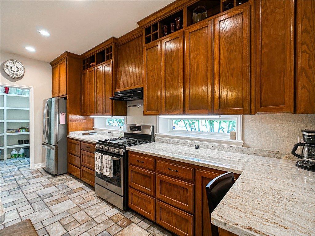 460 Del Mar Blvd Property Photo 14