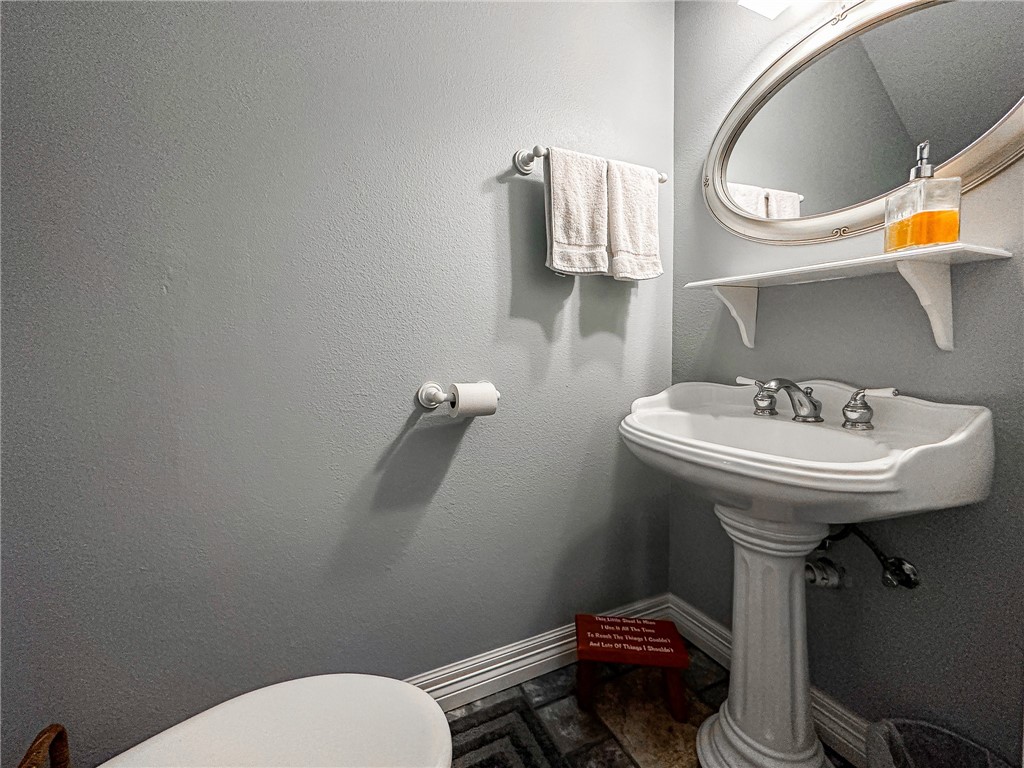 460 Del Mar Blvd Property Photo 29