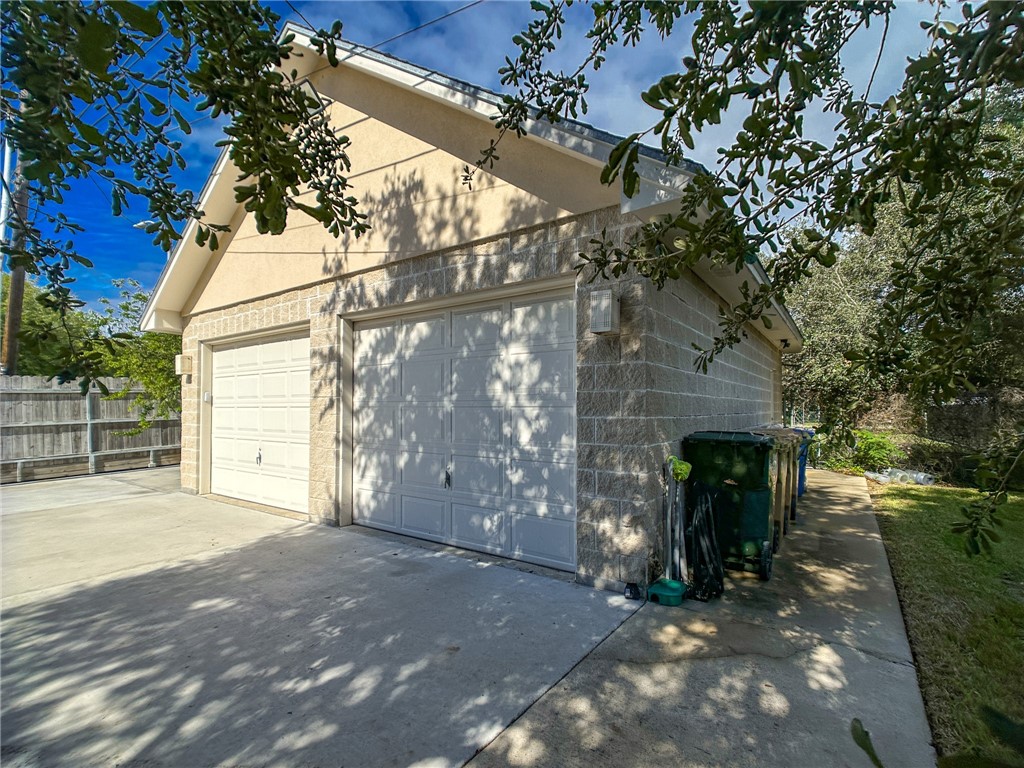 460 Del Mar Blvd Property Photo 36