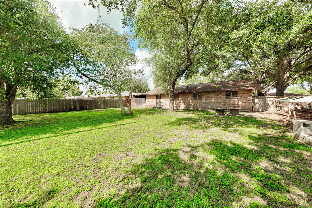 908 Johnson St Property Photo 16