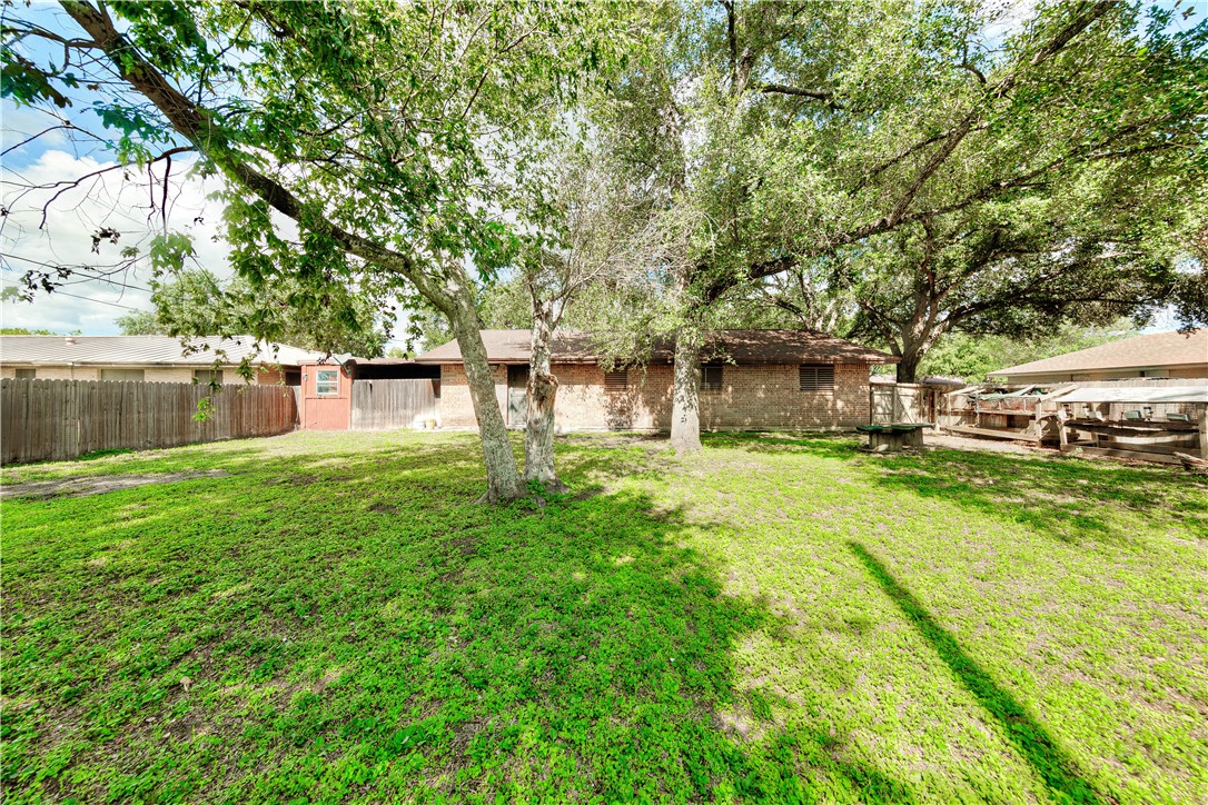 908 Johnson St Property Photo 17