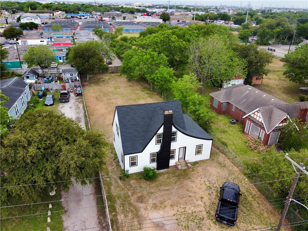 4101 Up River Property Photo 4