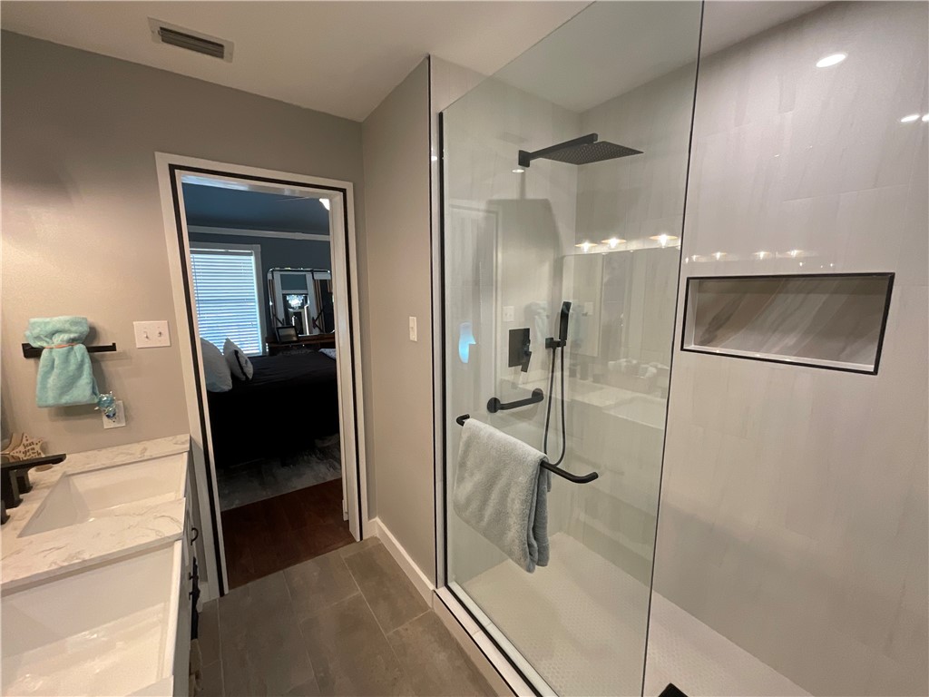 322-342 Whispering Woods Dr Property Photo 22