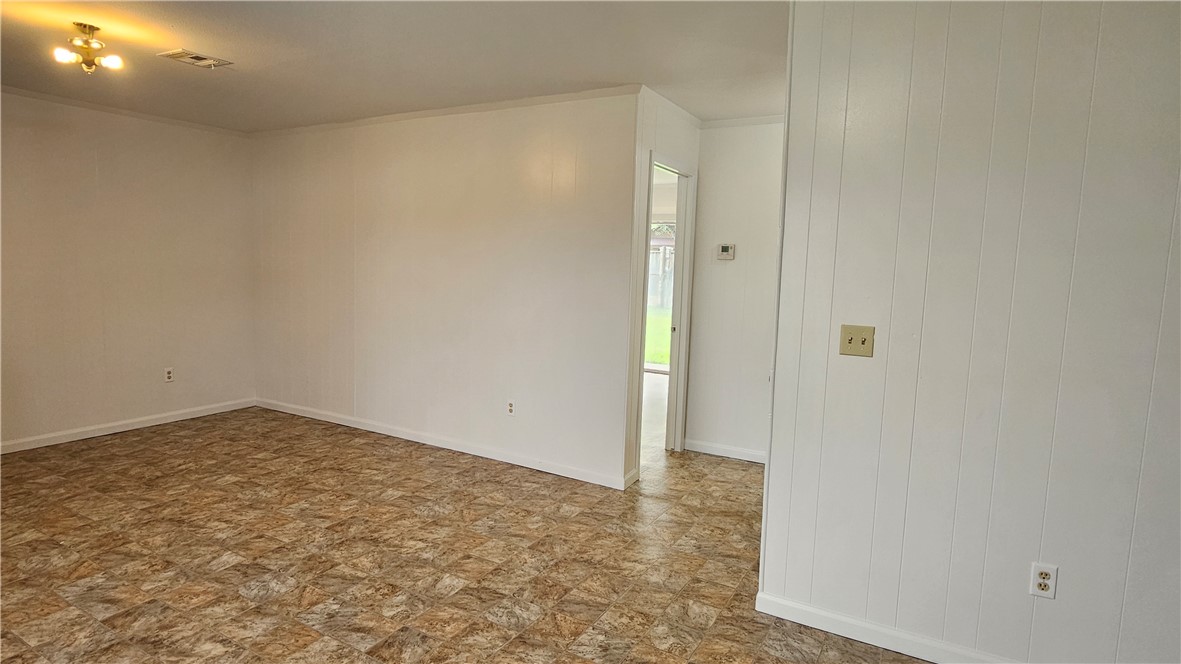 1300 Johnson St B Property Photo 9