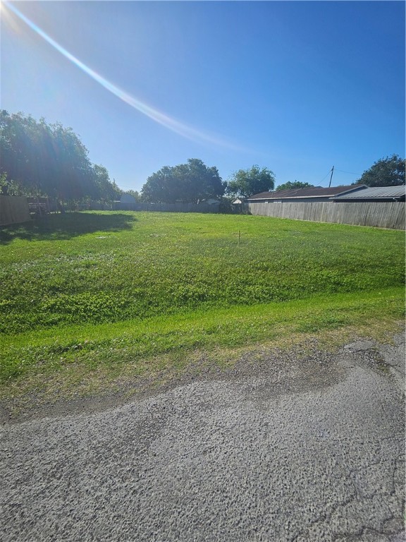 1925 Orange St Property Photo 3