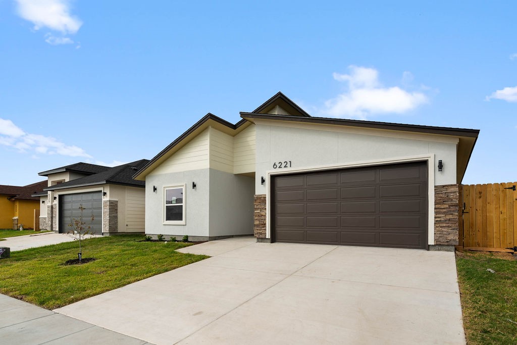 6221 Olivia St Property Photo 1