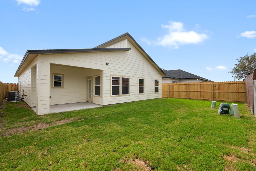 6221 Olivia St Property Photo 23