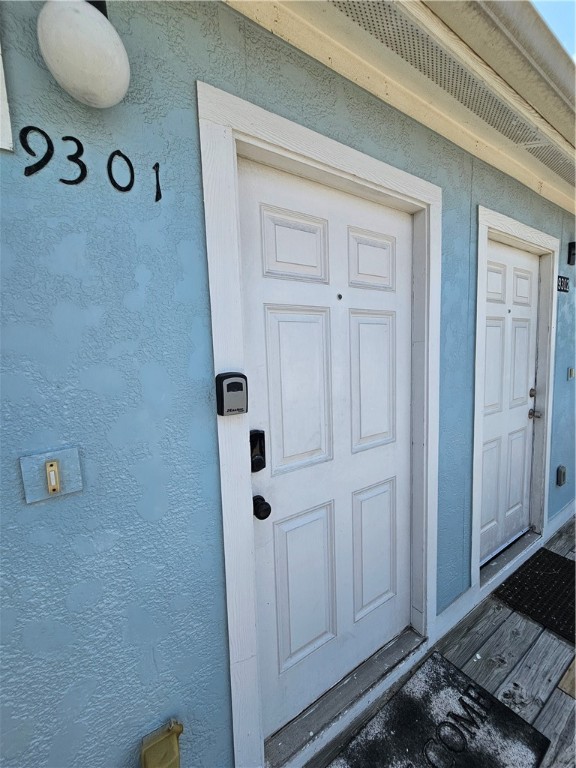 15010 Leeward Dr 9301 Property Photo 3