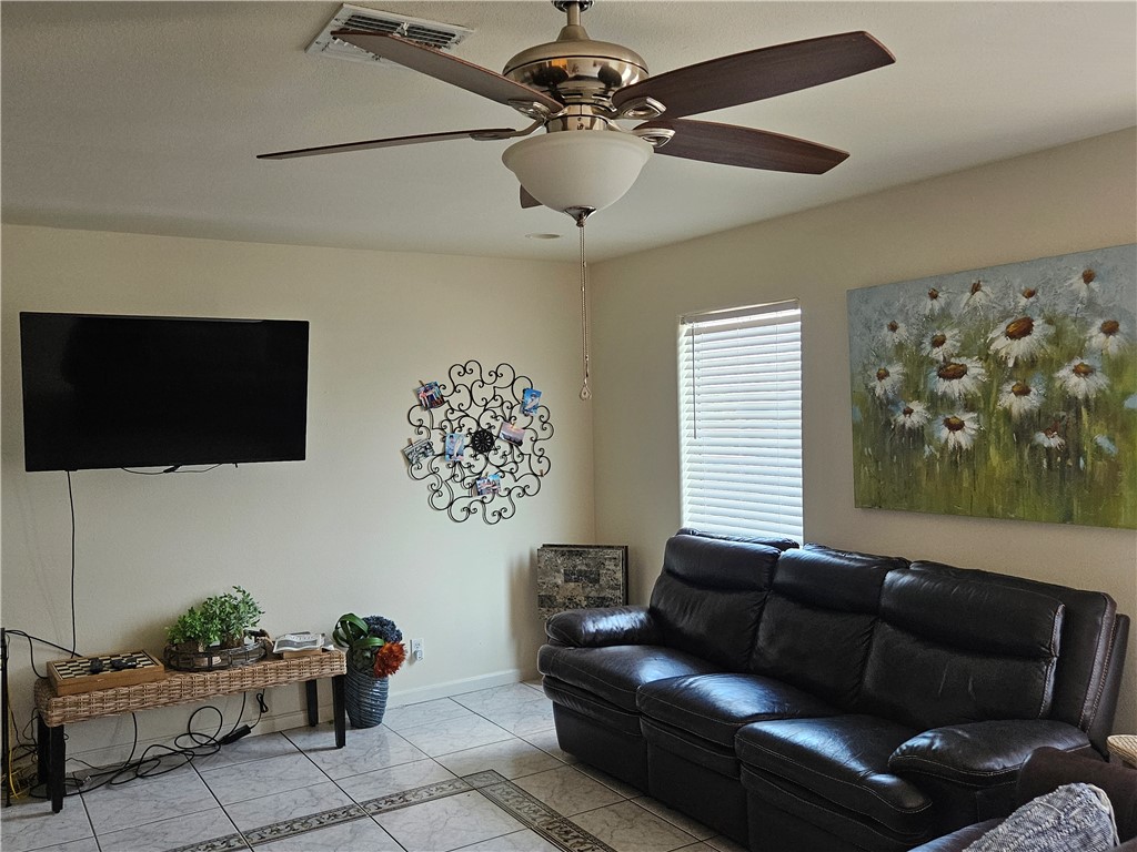 15010 Leeward Dr 9301 Property Photo 6