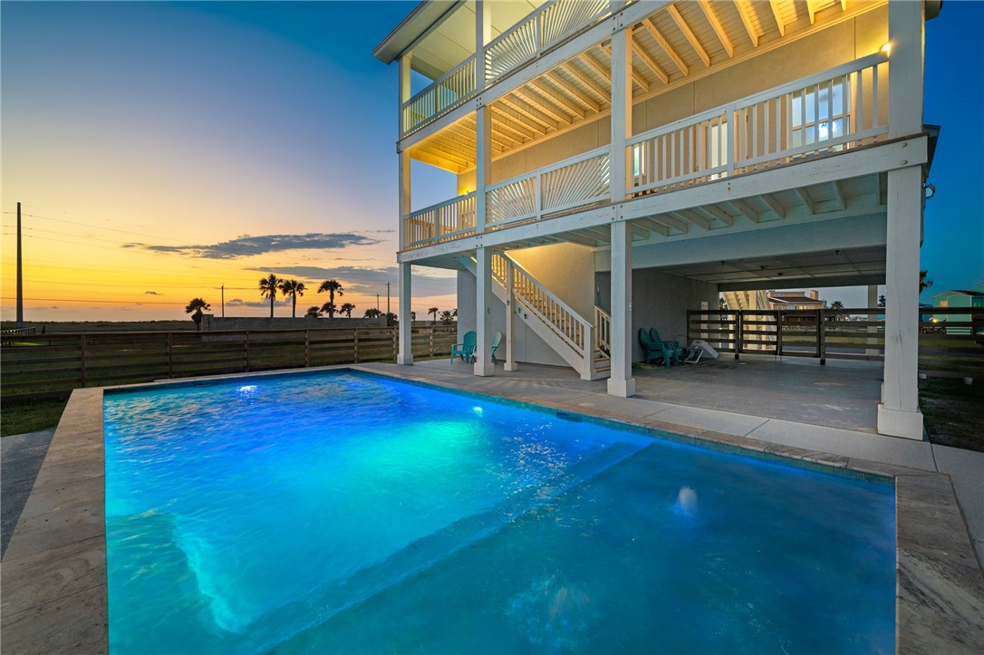 153 Beach View Property Photo 2