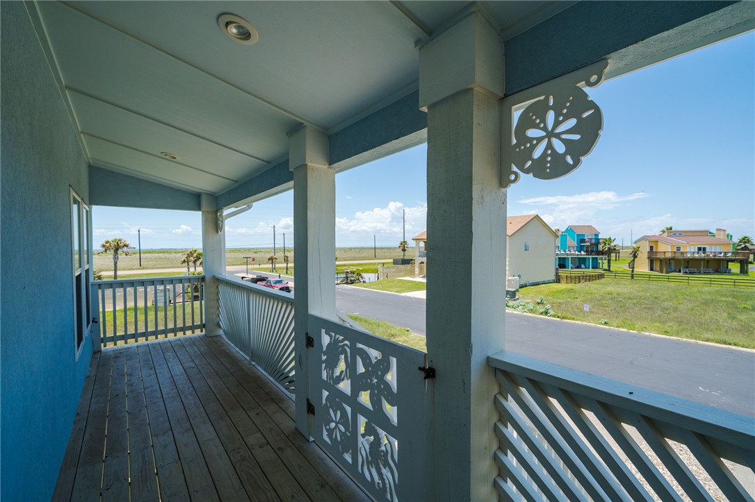 153 Beach View Property Photo 8