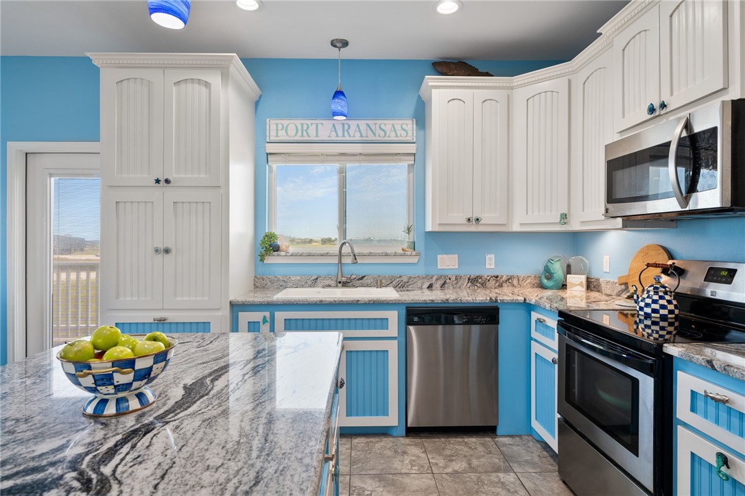 153 Beach View Property Photo 18