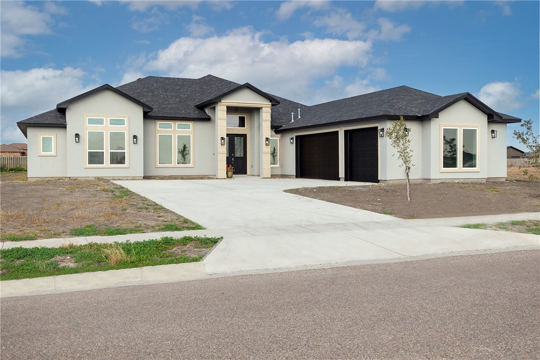 2597 Pacific View Property Photo 1