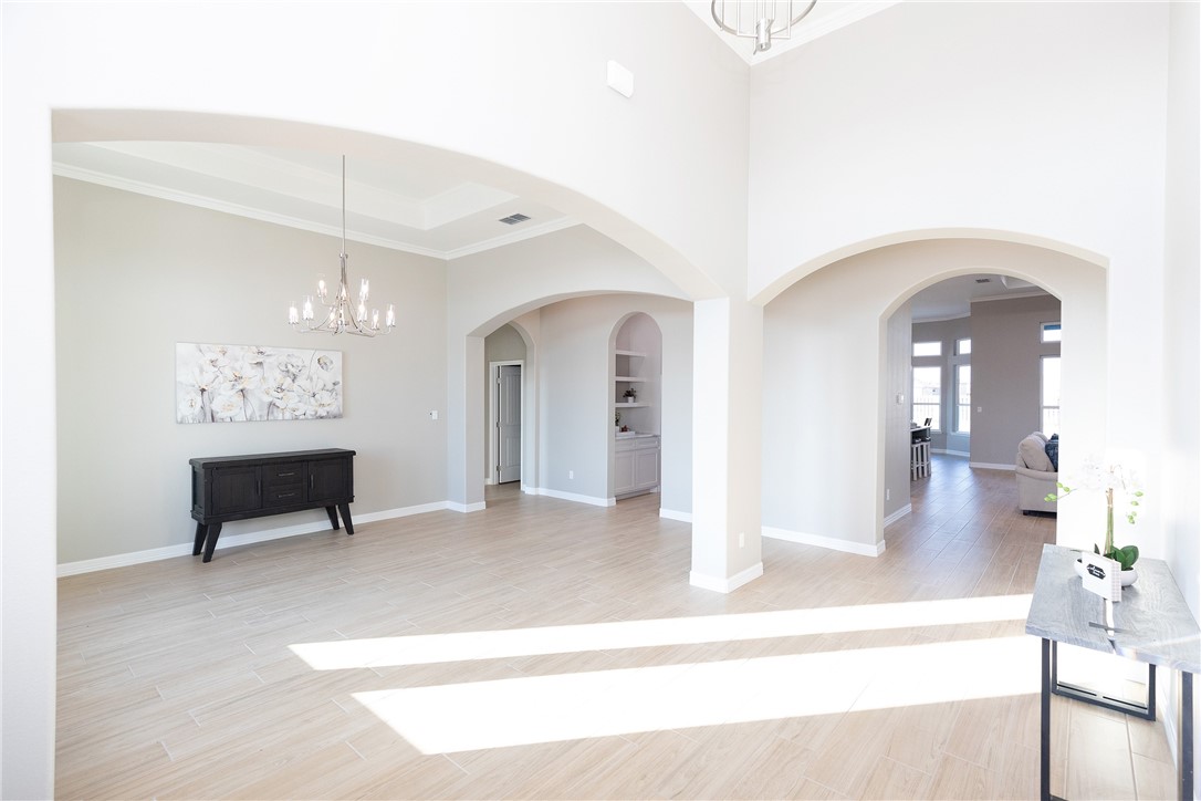 2597 Pacific View Property Photo 8