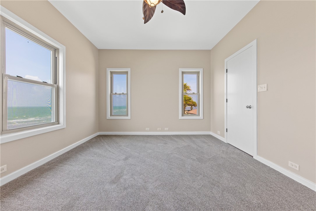 118 Hawthorne Pl Property Photo 29