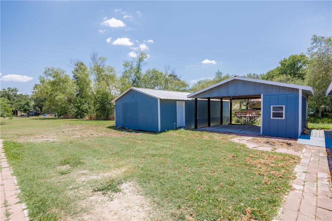 100 Kelly Lane Property Photo 6