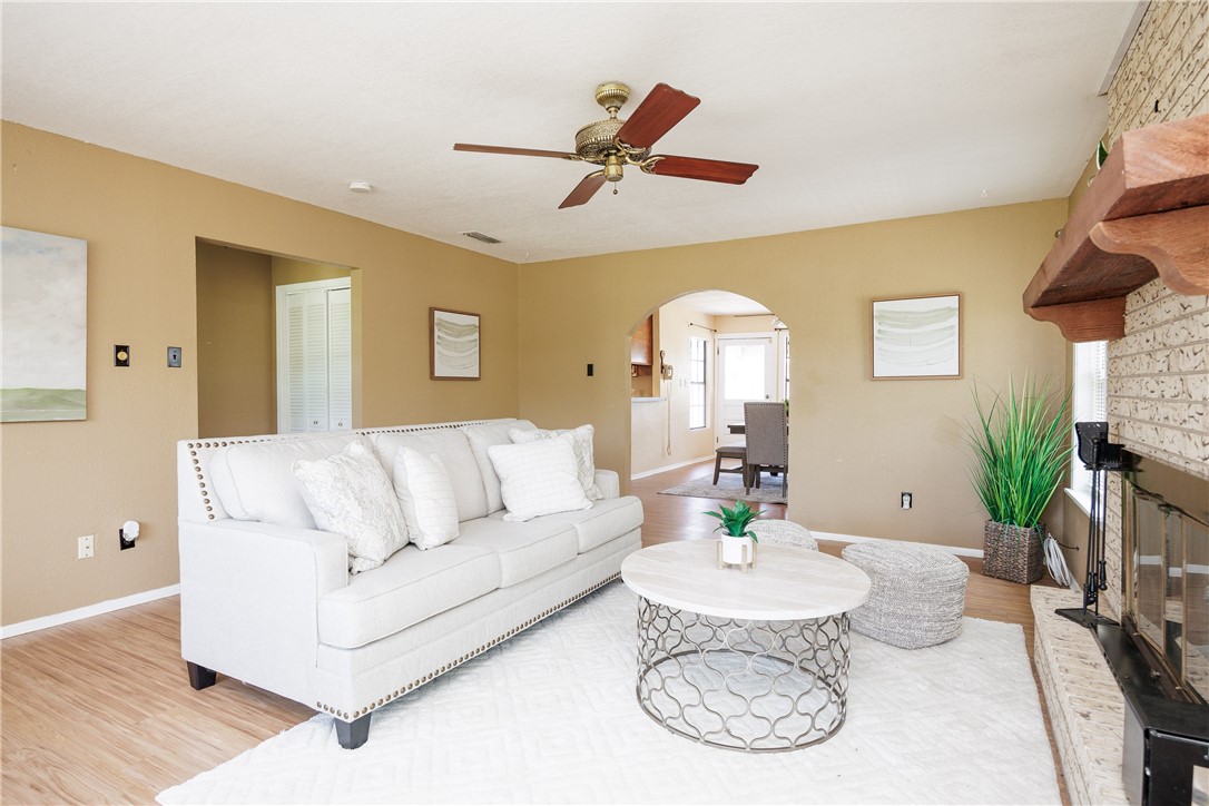 100 Kelly Lane Property Photo 12