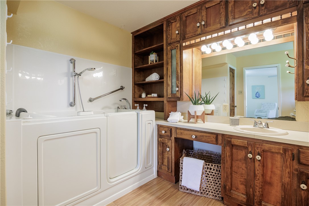 100 Kelly Lane Property Photo 28