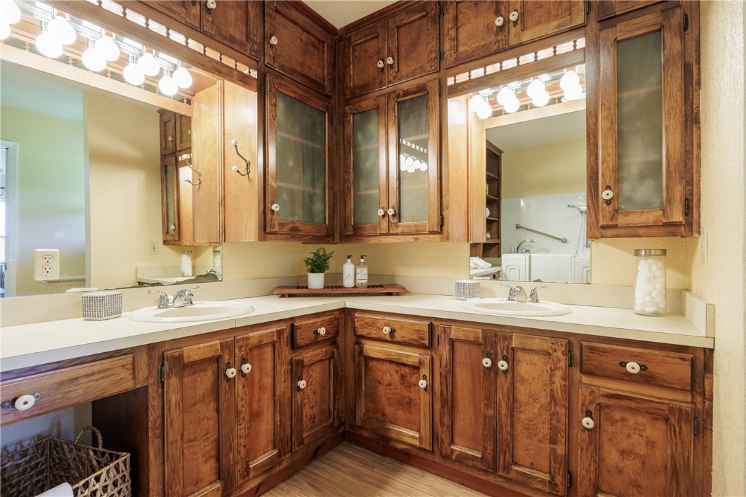 100 Kelly Lane Property Photo 29