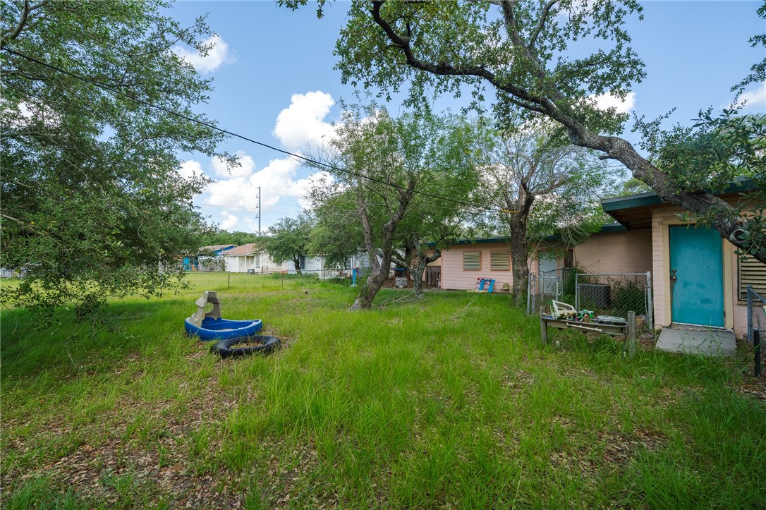 1035 W Goodnight Ave Property Photo 21