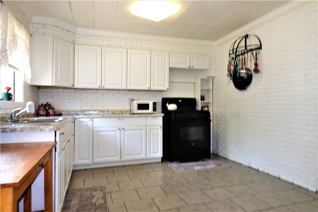 1017 E Huntington Property Photo 15
