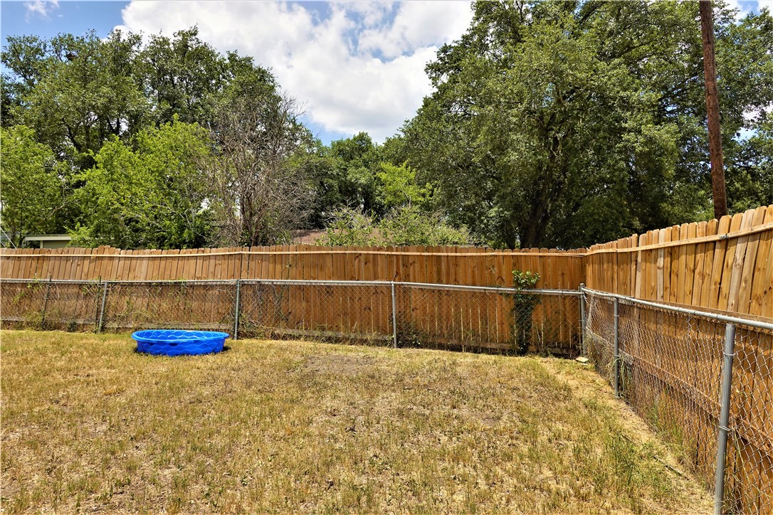 1017 E Huntington Property Photo 33