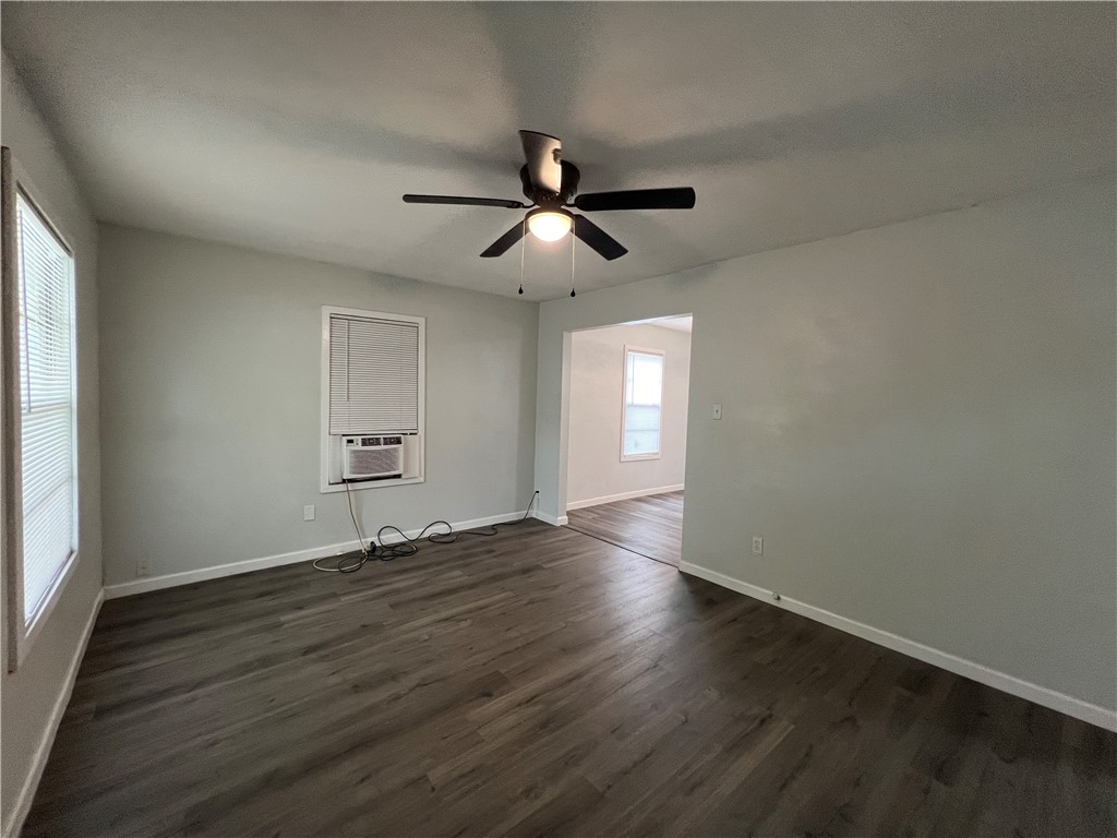 2614 Riggan St Property Photo 6