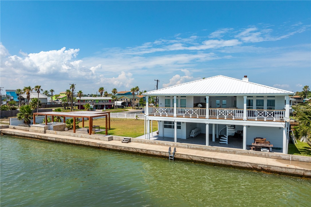 204 Bayshore Dr Property Photo