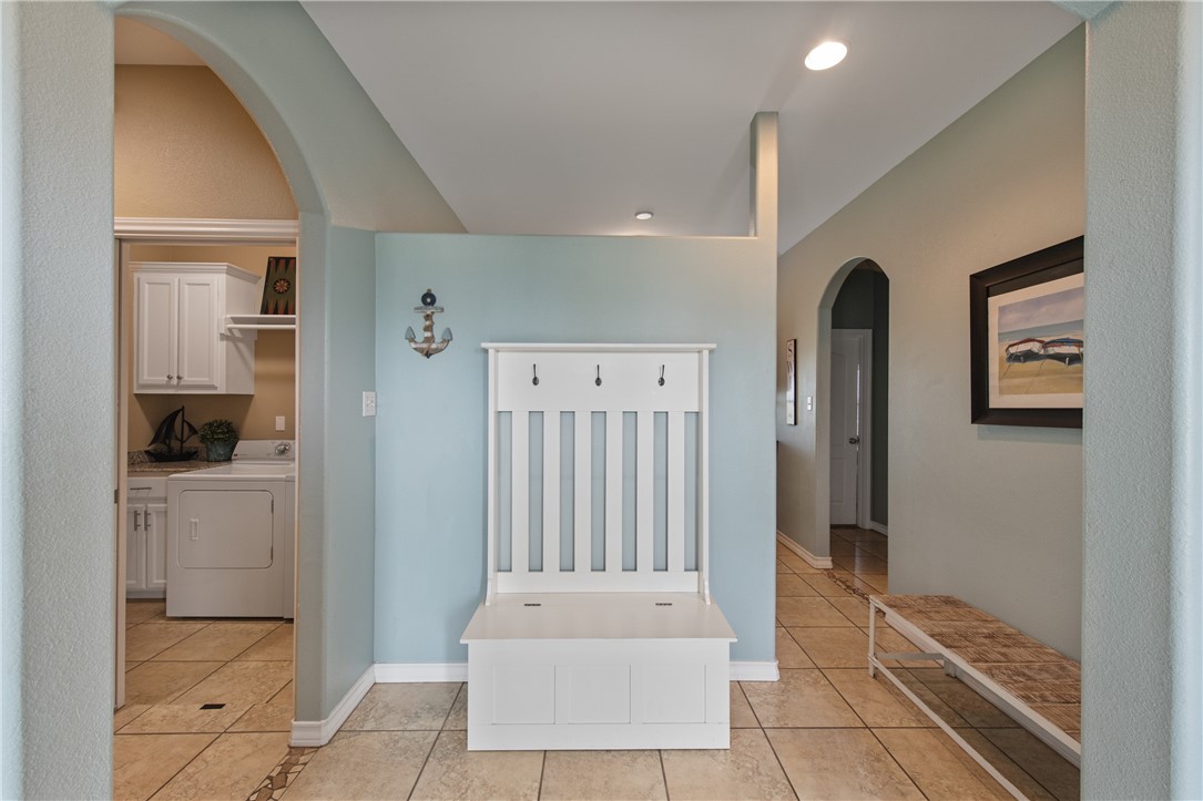 118 Mustang Royale Property Photo 3