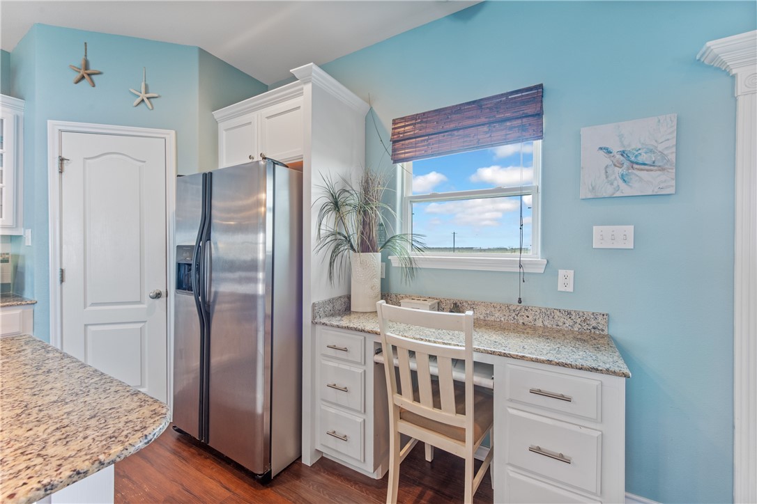 118 Mustang Royale Property Photo 18