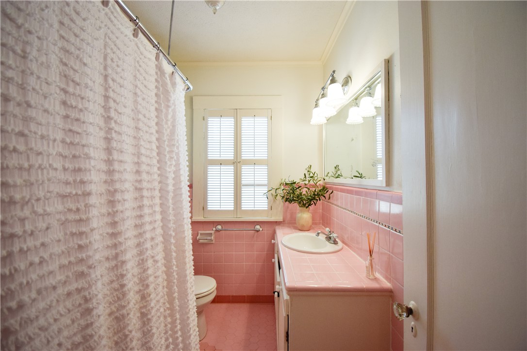 203 S Bowie St Property Photo 19