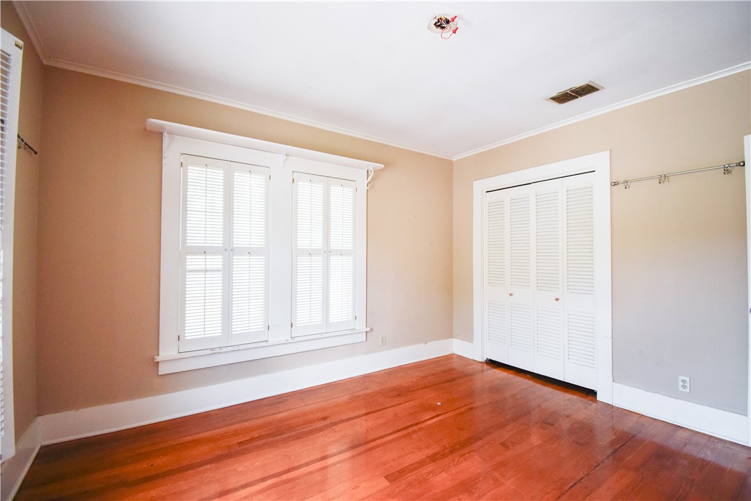 203 S Bowie St Property Photo 21