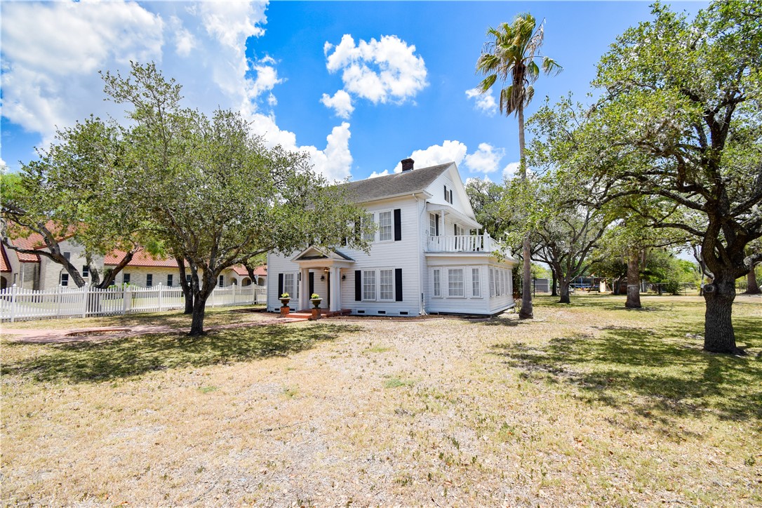 203 S Bowie St Property Photo 30