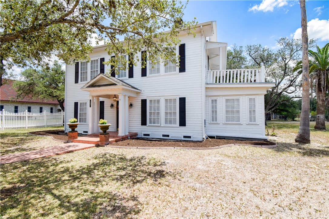 203 S Bowie St Property Photo 32