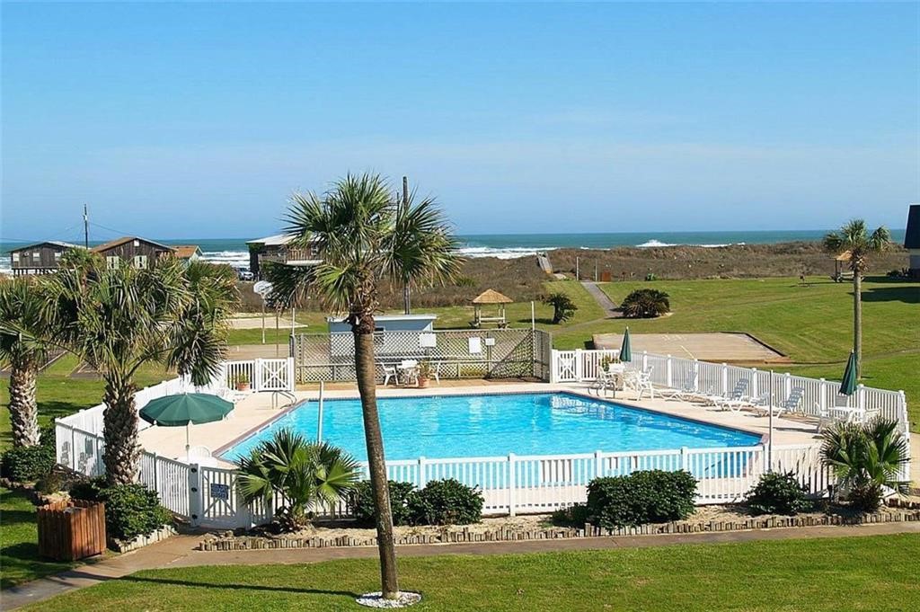 700 Island Retreat 16 Property Photo 13