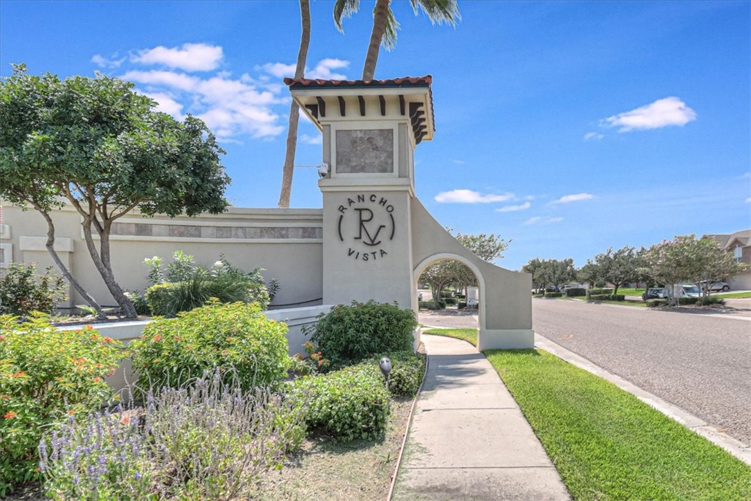 7514 Rancho Vista Blvd Property Photo 3