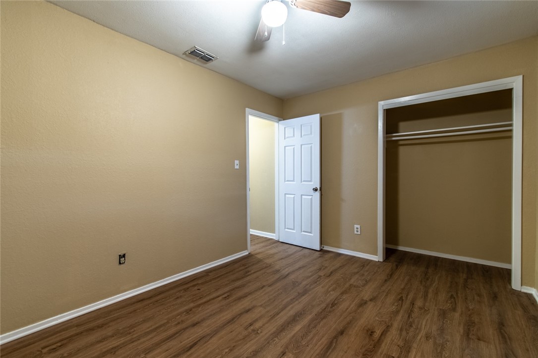 5705 Crest Pebble Dr Property Photo 23