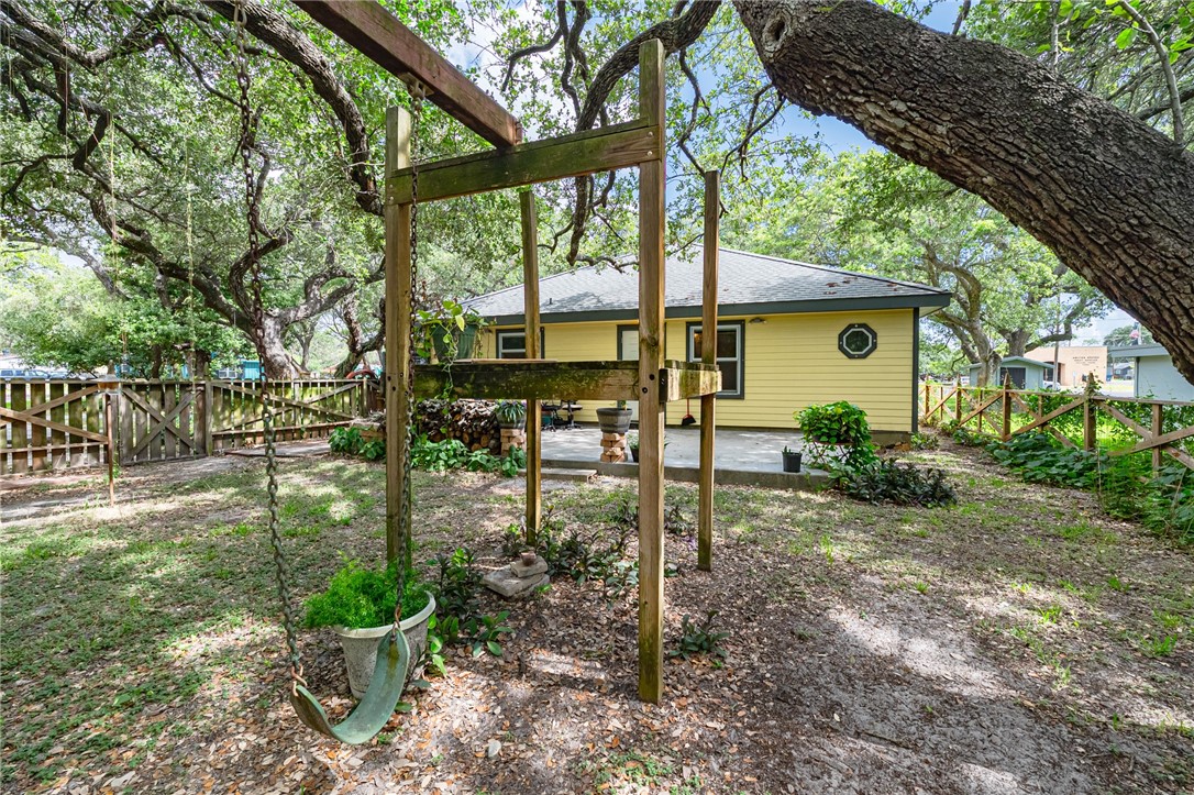 308 Cactus St Property Photo 10
