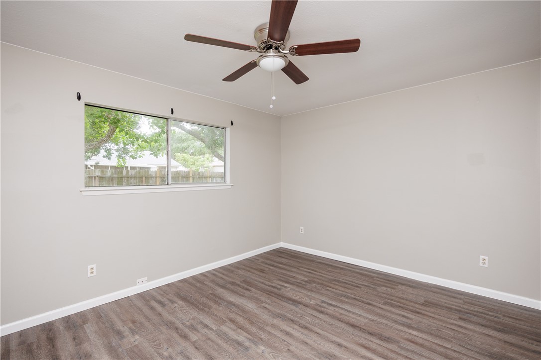 1014 Espana Dr Property Photo 22