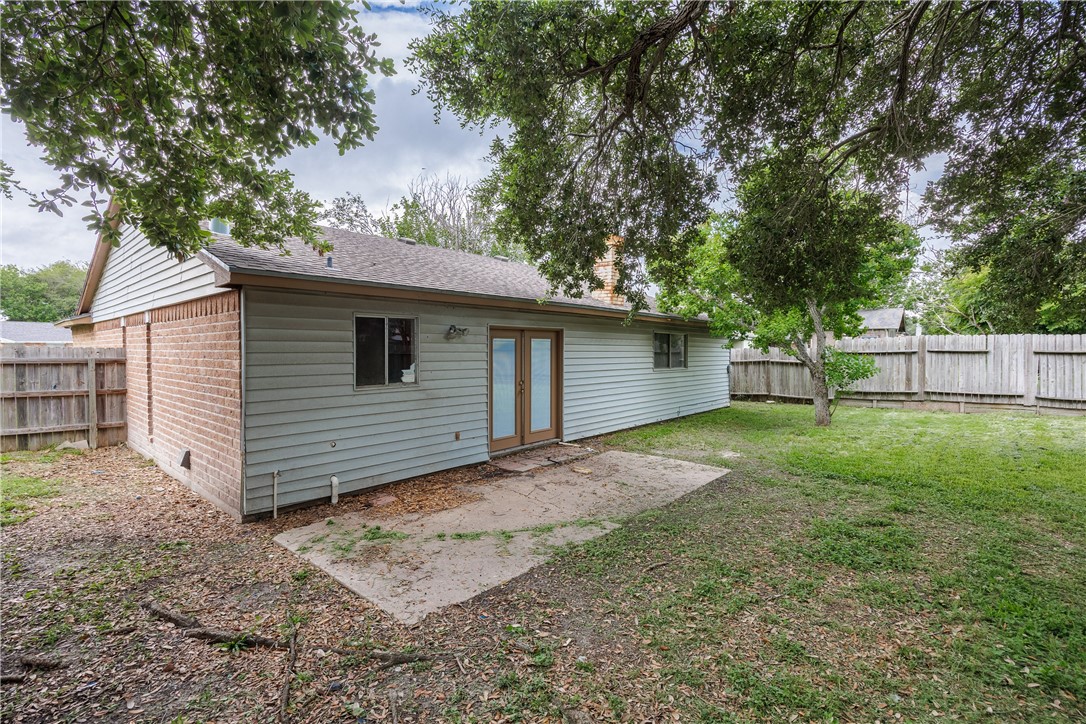 1014 Espana Dr Property Photo 32
