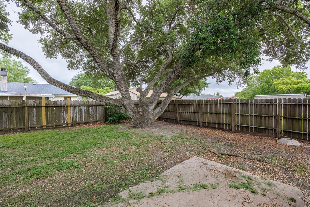 1014 Espana Dr Property Photo 34