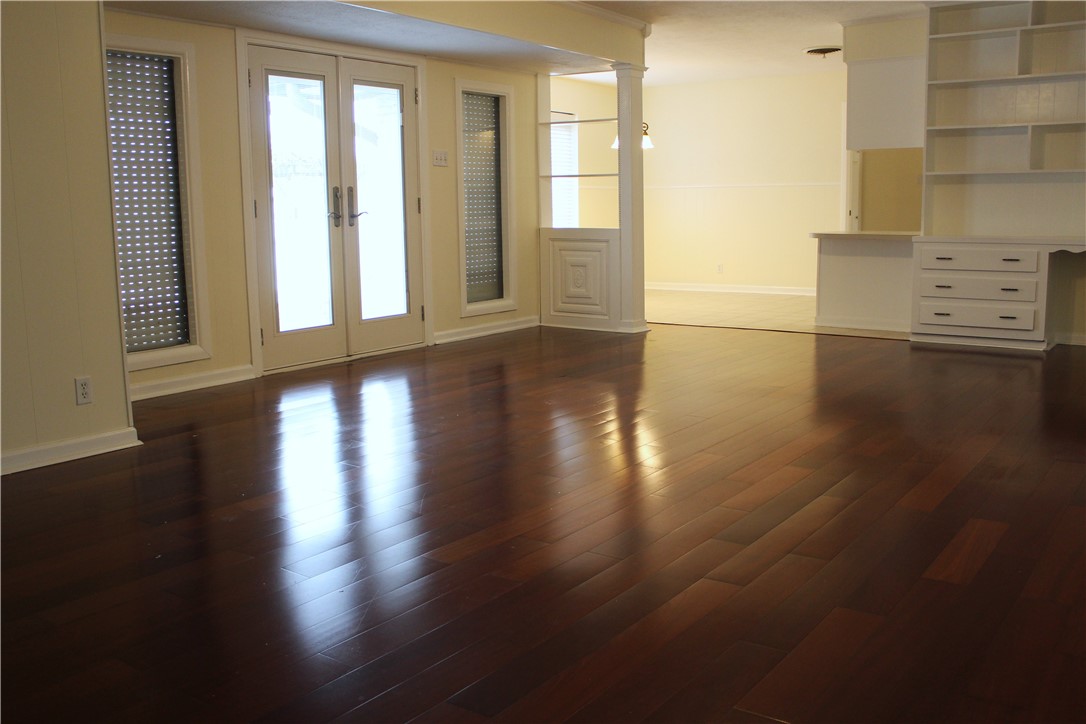 11122 Jackson Terrace Property Photo 5