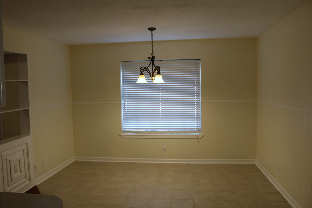 11122 Jackson Terrace Property Photo 6