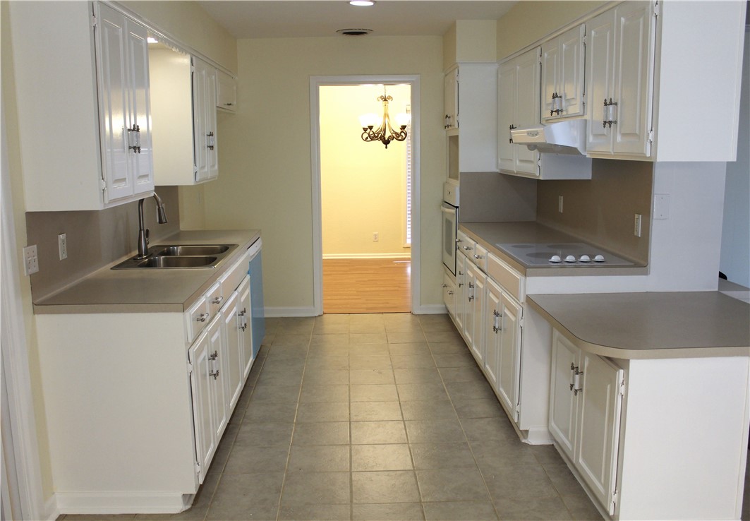 11122 Jackson Terrace Property Photo 7