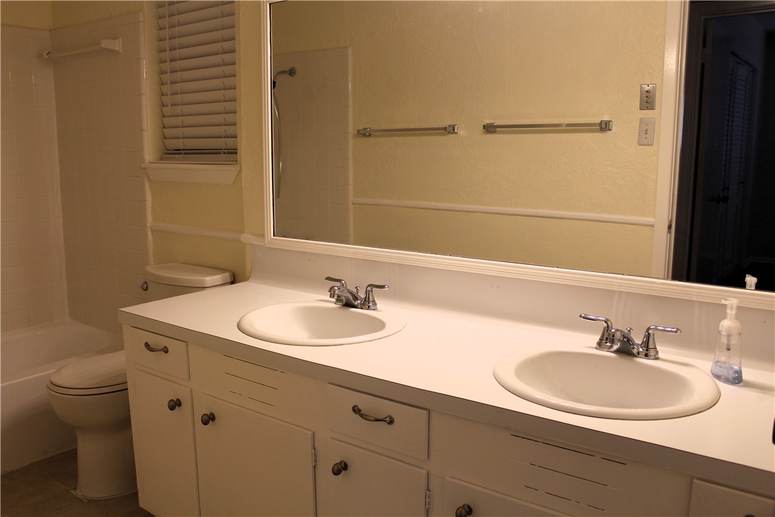 11122 Jackson Terrace Property Photo 17