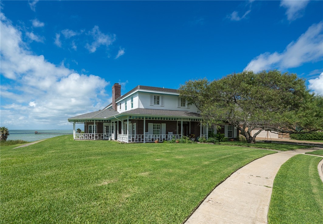 334 Pebble Beach Dr Property Photo 2