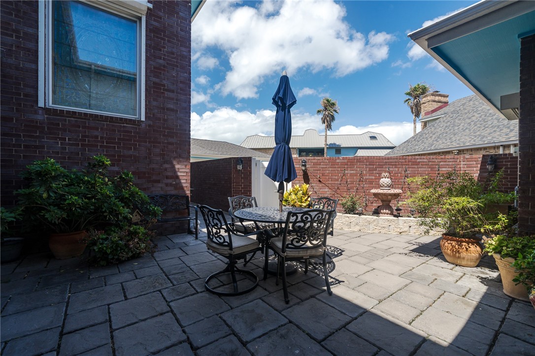 334 Pebble Beach Dr Property Photo 14